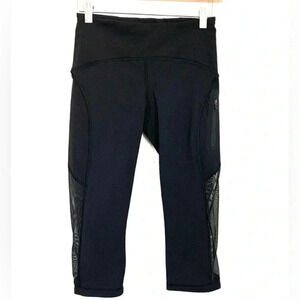 Lululemon Black Cropped Leggings With Mesh Side Panel Size 4 Inseam 17”